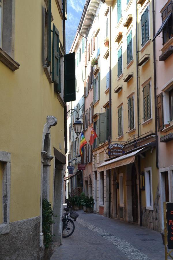 City Center Charme Riva del Garda Exterior foto